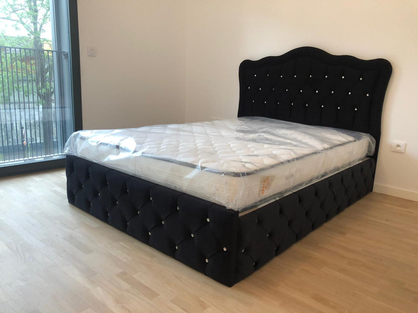 Cadre De Lit VENISE NOIR - Velours capitonné strass