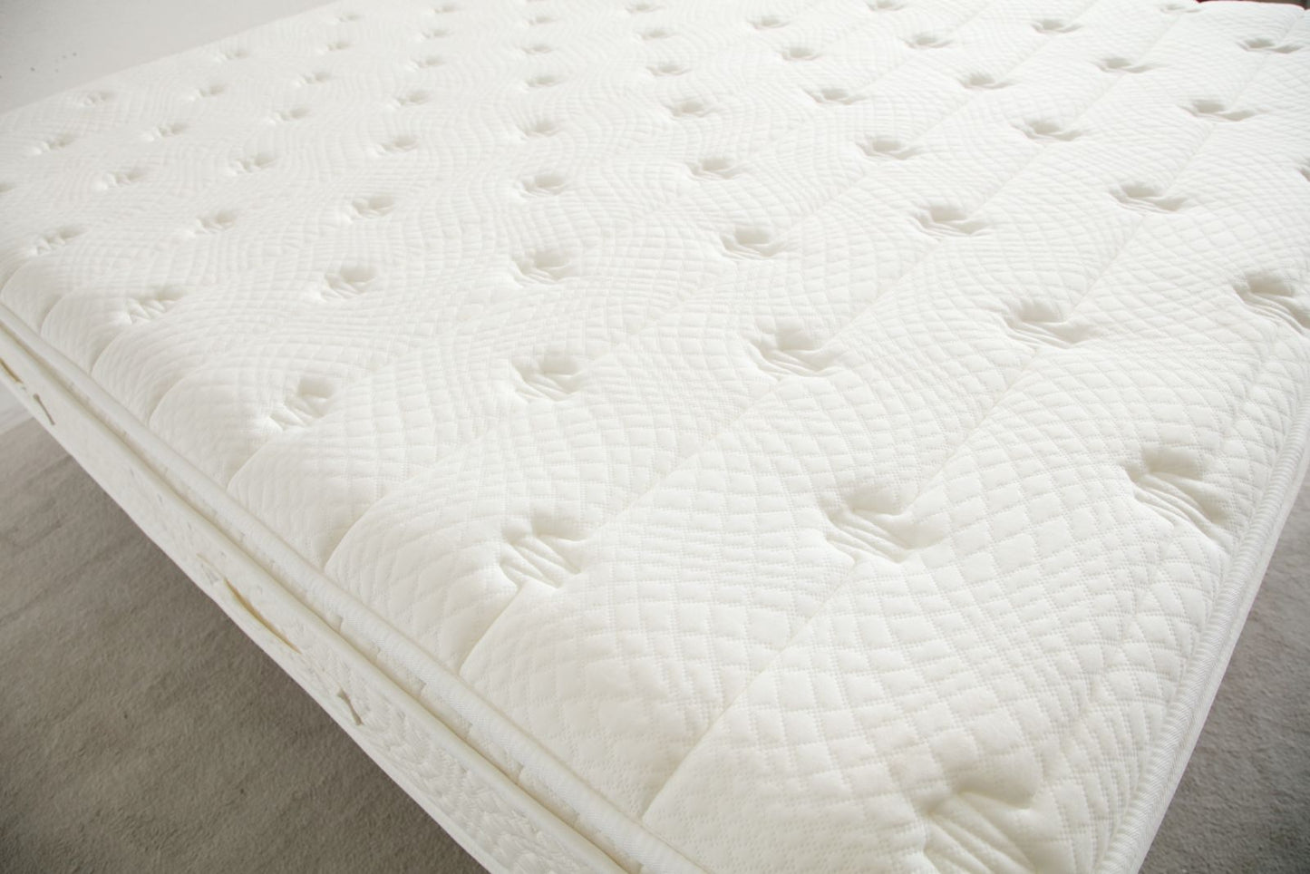 Matelas San Martino Royal Luxury Ressorts - 36 cm avec double surmatelas Intégré